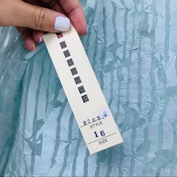 Blue Ice mint layer top - Picture 6 of 8